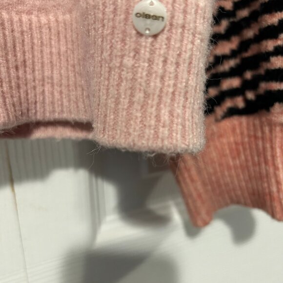 Contrast Soft Cream Pink Sweater - Picture 6 of 8